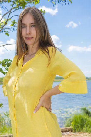 Naomi Love strips in a short dress outdoors spoiling her shaved pussy — Naomi Love #2